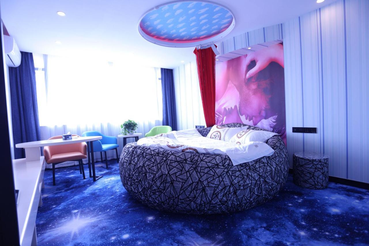 Kunming Mengda Holiday Hotel Экстерьер фото