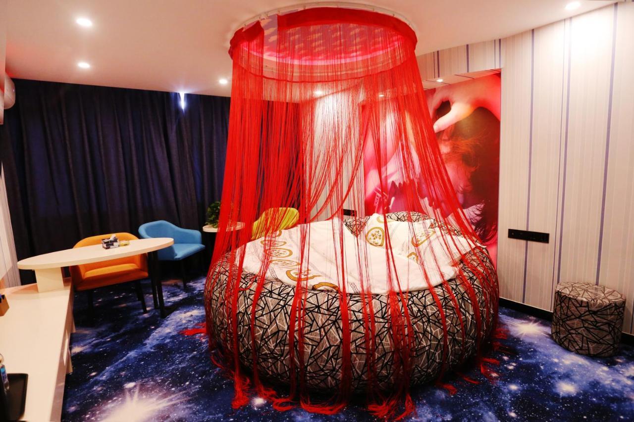 Kunming Mengda Holiday Hotel Экстерьер фото