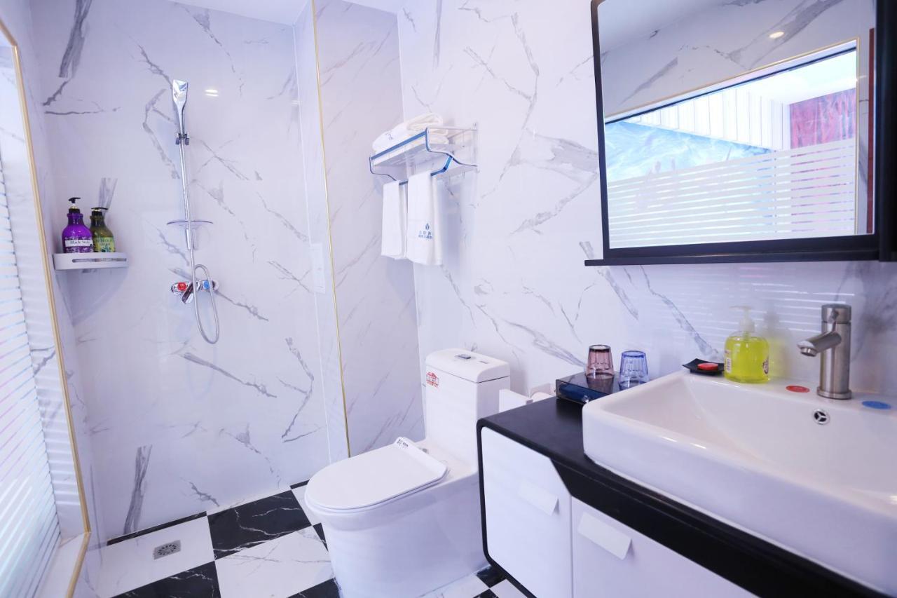 Kunming Mengda Holiday Hotel Экстерьер фото